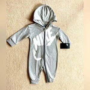 Nike boys hooded coverall 6-9 months